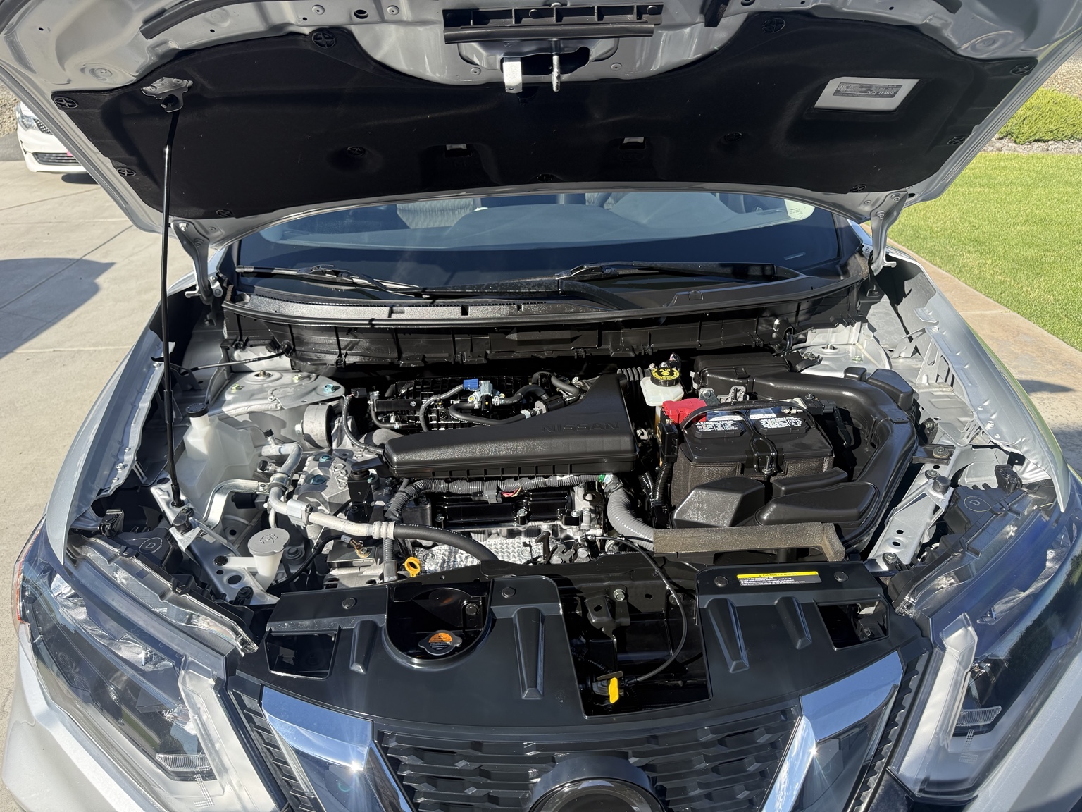 Clean engine bay after engine detailing