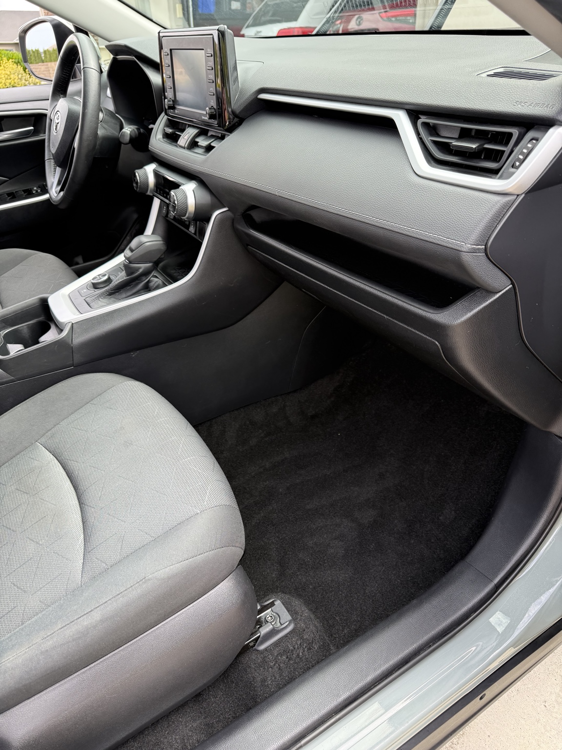 RAV4 front cabin after detailing